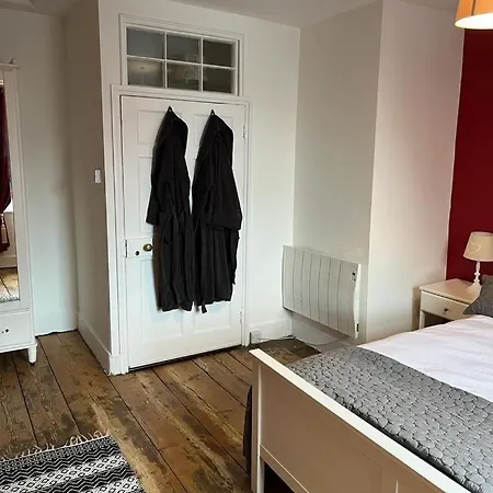 Cosy Cumbrian King Size Bed 6 Miles From M6 Longtown (Cumbria)